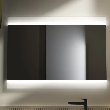 Specchio Filo Lucido Retroilluminato 100x70 cm Fascia LED